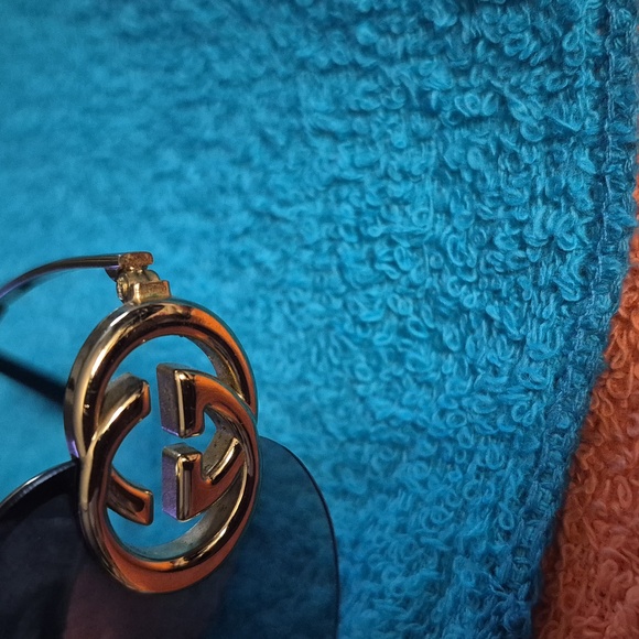Gucci Black and Gold Sunglasses ! Free Case + Cloth main image 5